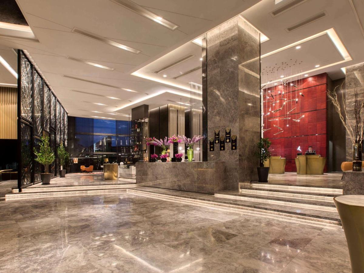Hotel Sofitel Kuala Lumpur Damansara Esterno foto Lobby