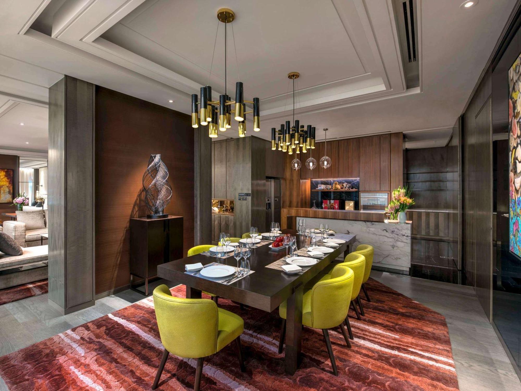 Hotel Sofitel Kuala Lumpur Damansara Esterno foto The dining room of a 3-bedroom apartment