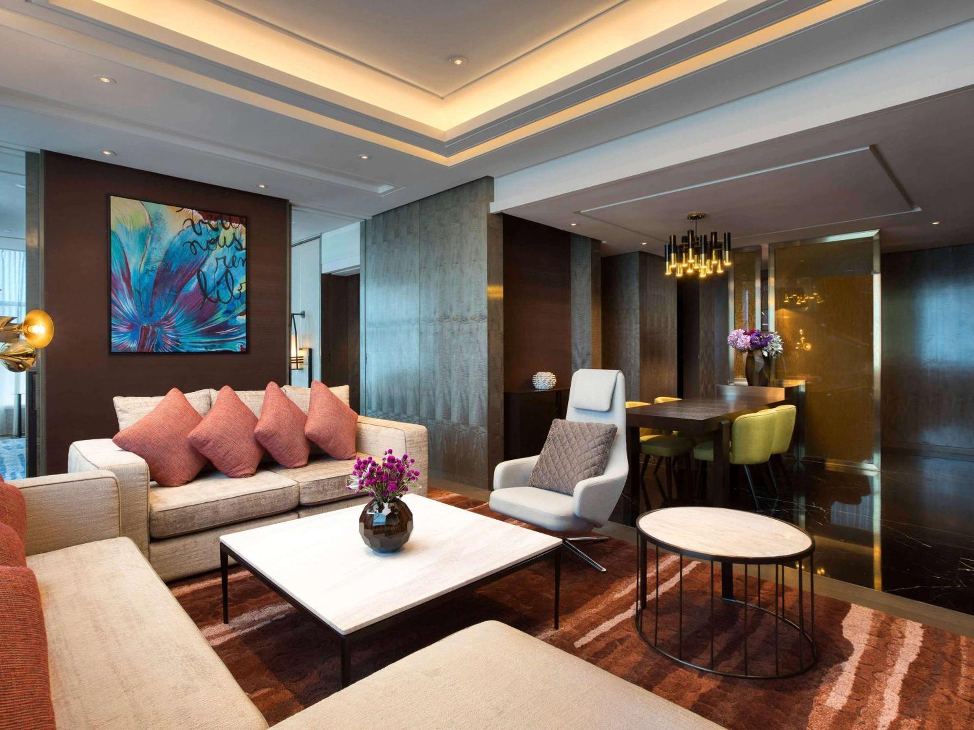 Hotel Sofitel Kuala Lumpur Damansara Esterno foto The Royal Suite
