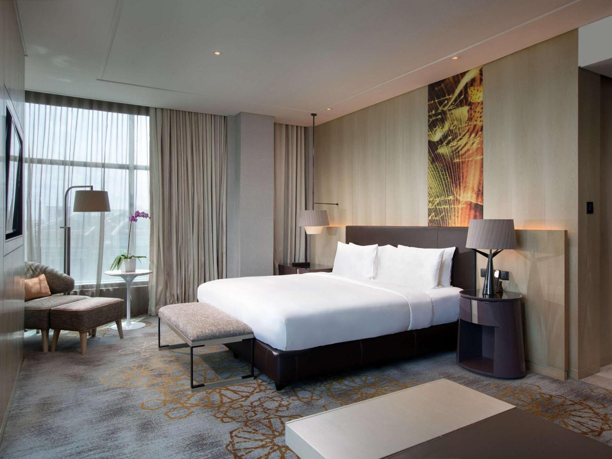 Hotel Sofitel Kuala Lumpur Damansara Esterno foto Deluxe Room