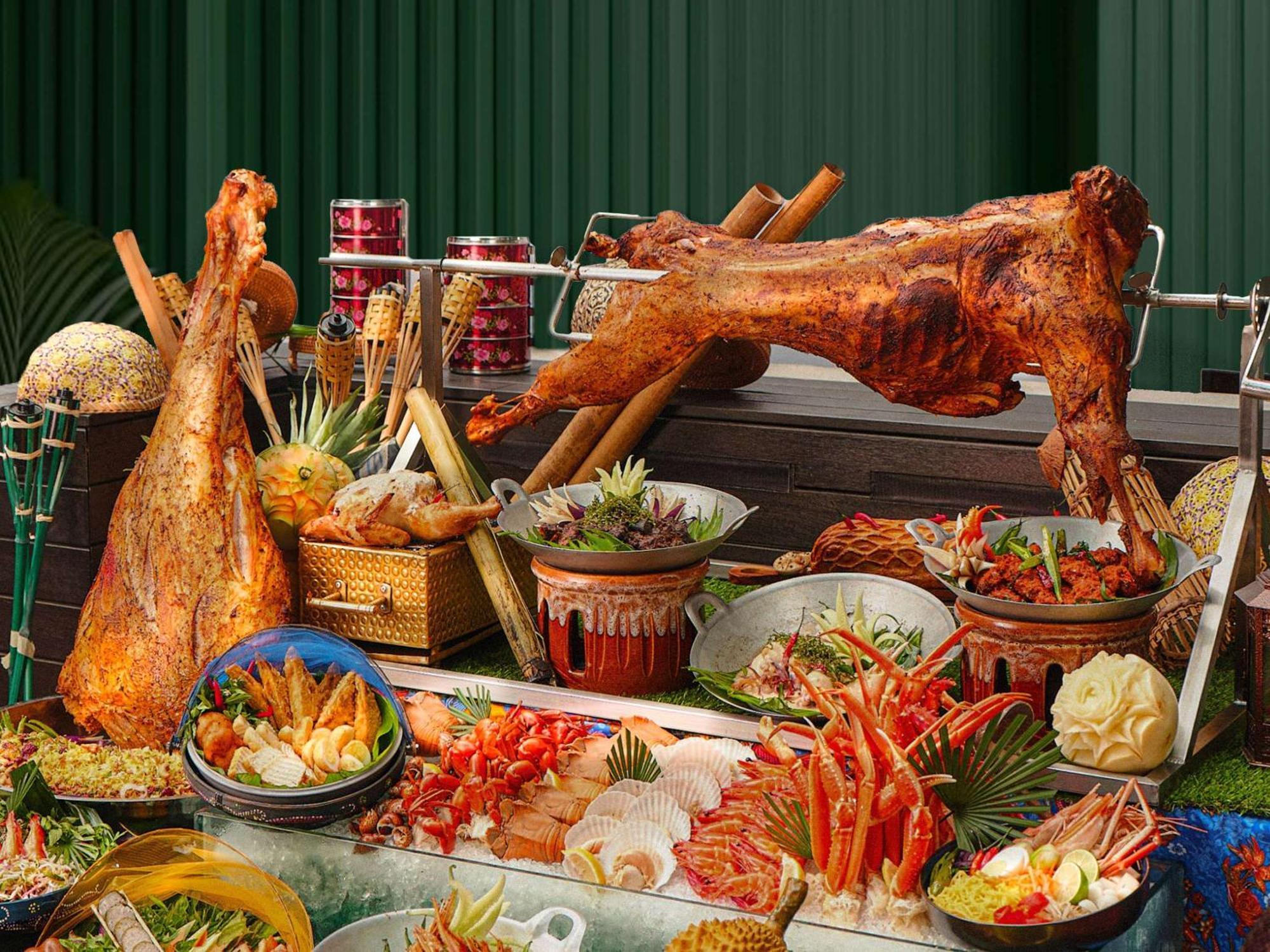 Hotel Sofitel Kuala Lumpur Damansara Esterno foto A whole suckling pig at a buffet